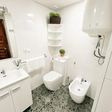 Cozy And Bright Flat With Pool Apartamento