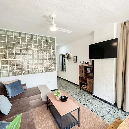 Apartamento Central Torremolinos شقة *